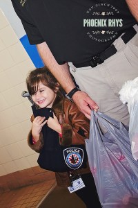 girl-with-stocking-blue-sant-prp