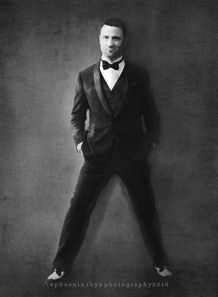 tyler-tx-wedding-photographer-20s-themed-groom-1